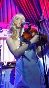 Violinist_Roswitha_Live_Blue_Note_NYC_2014